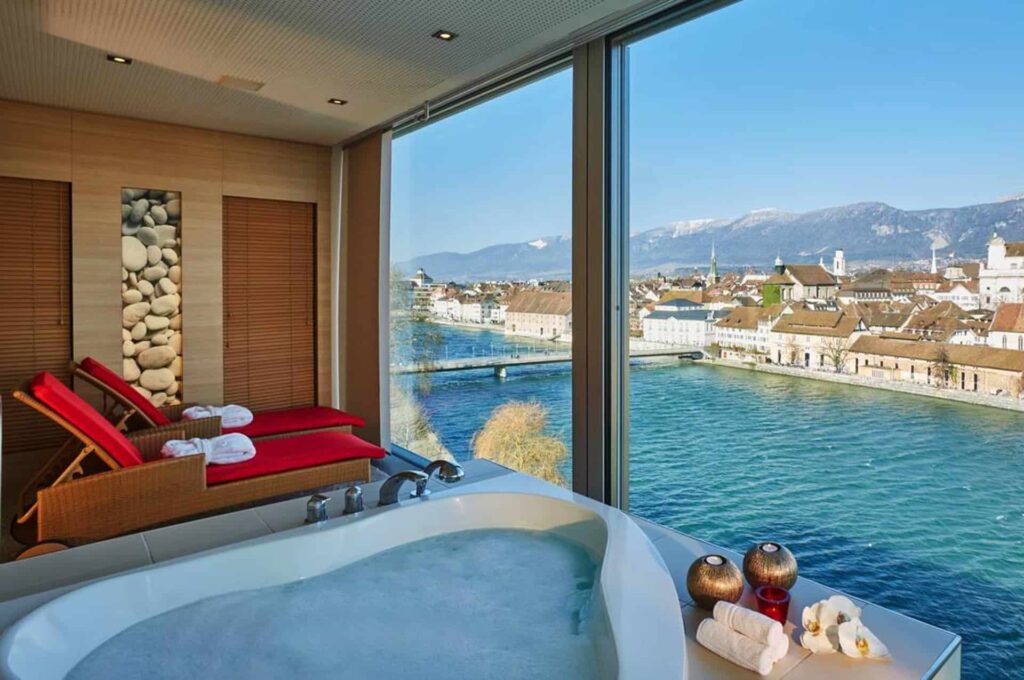 H4 Hotel Solothurn Whirlpool