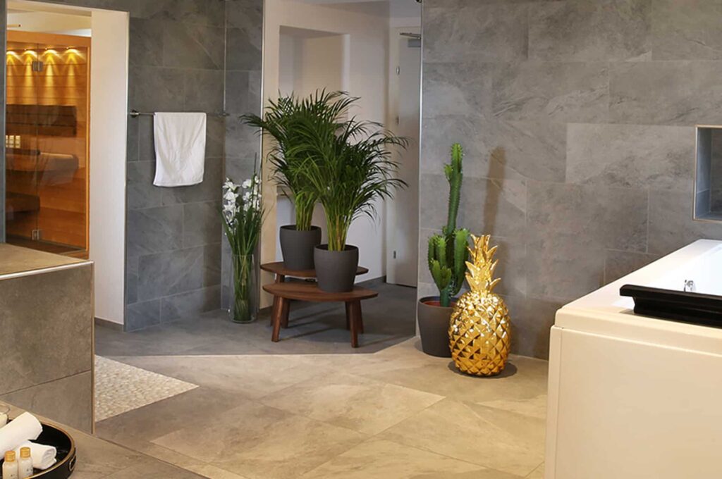 LUX Private Spa Whirlpool