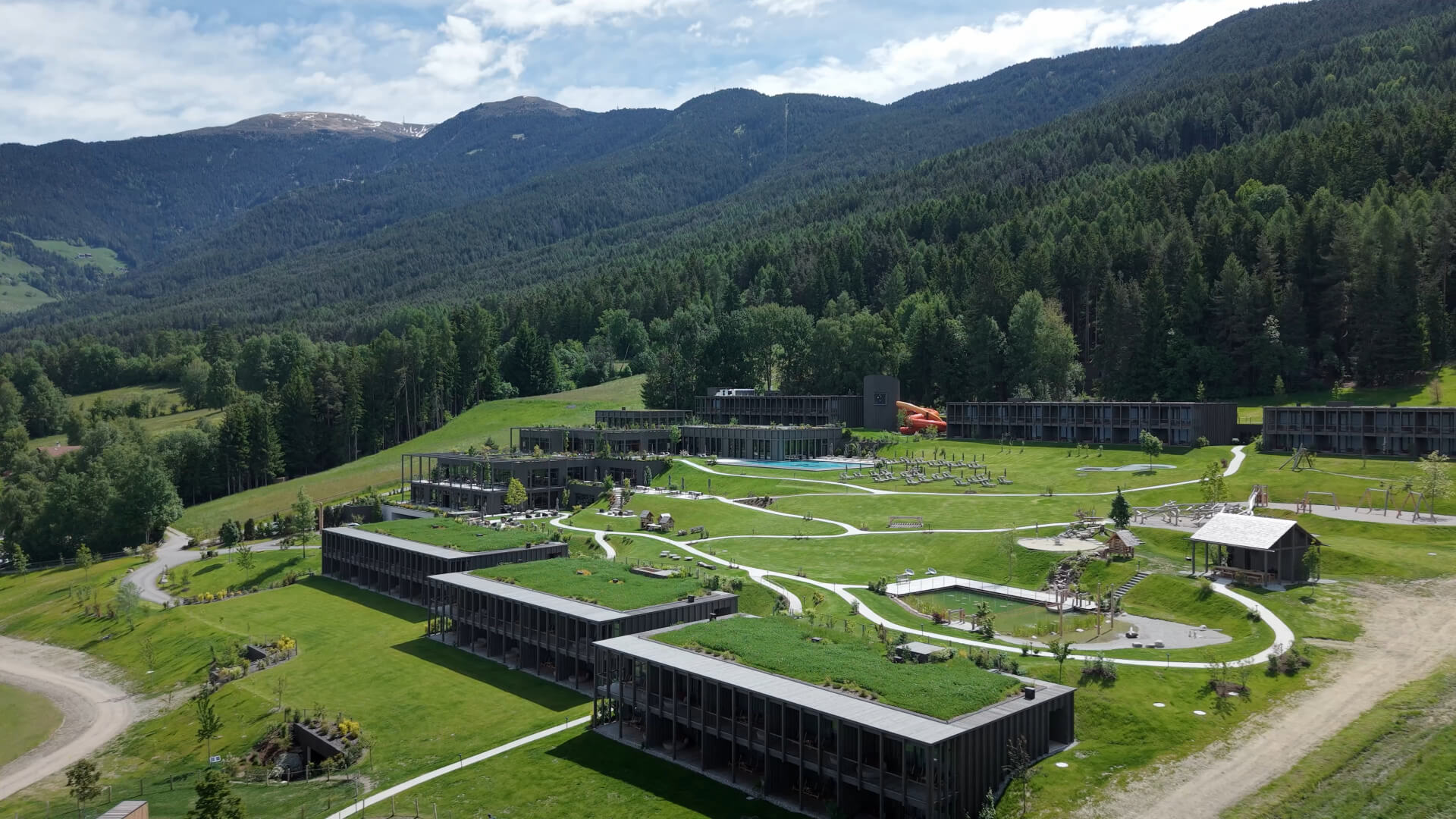 AKI Family Resort PLOSE